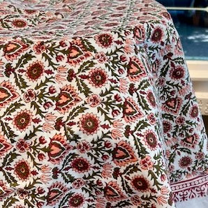 Round Tablecloths detail view 13 – Hill Station Ashland