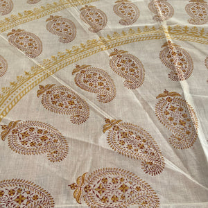 Round Tablecloths