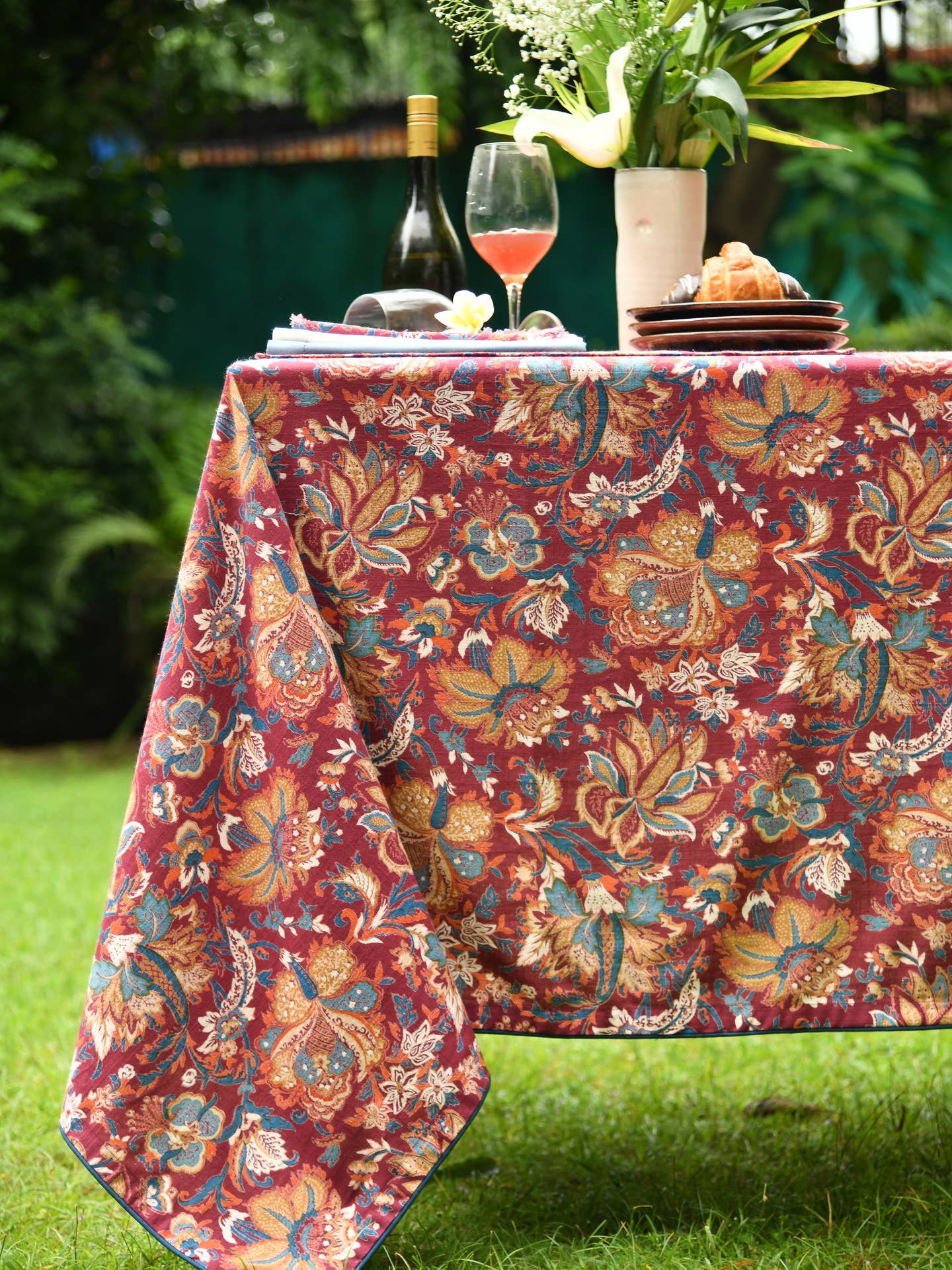 Square Tablecloths