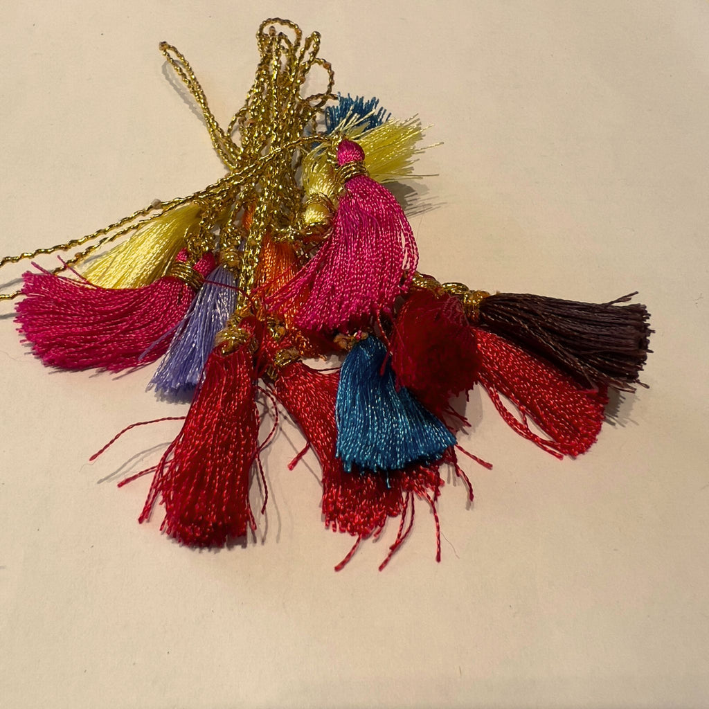Tassels detail view 4 – Hill Station Ashland